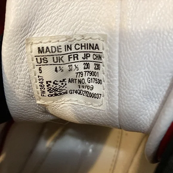 Adidas colab Y-3 × Yohji Yamamoto. In EUC! Men’s 5/Women’s 7. - Picture 8 of 10